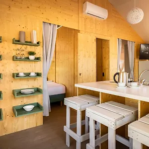 4* Glamping Maistra Amarin Glamping